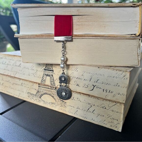 Elegant Red Velvet Ribbon Bookmark/Necklaces - Picture 6 of 8